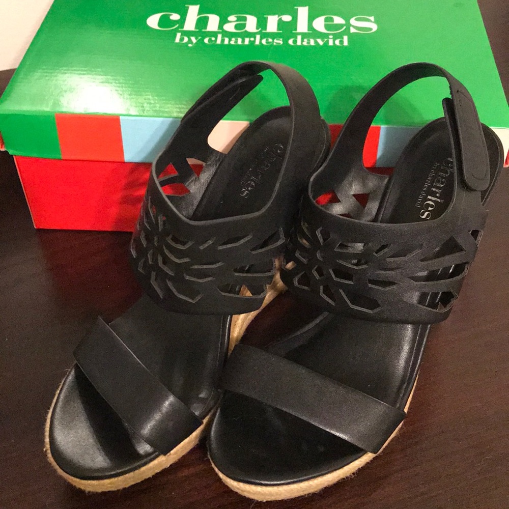 Charles Black cutout wedge